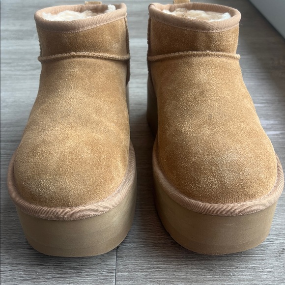 UGG Classic Ultra Mini Platform Boots – Chestnut – Women’s Size 7 - Picture 6 of 9